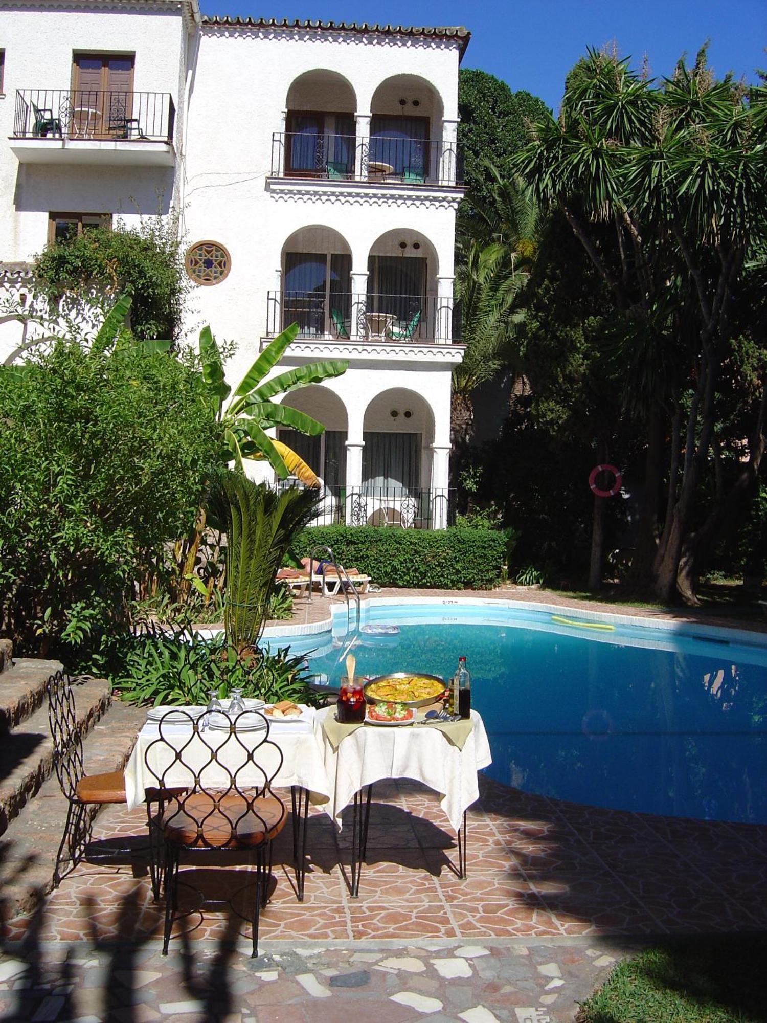 Hotel Residencia Miami Torremolinos Bagian luar foto